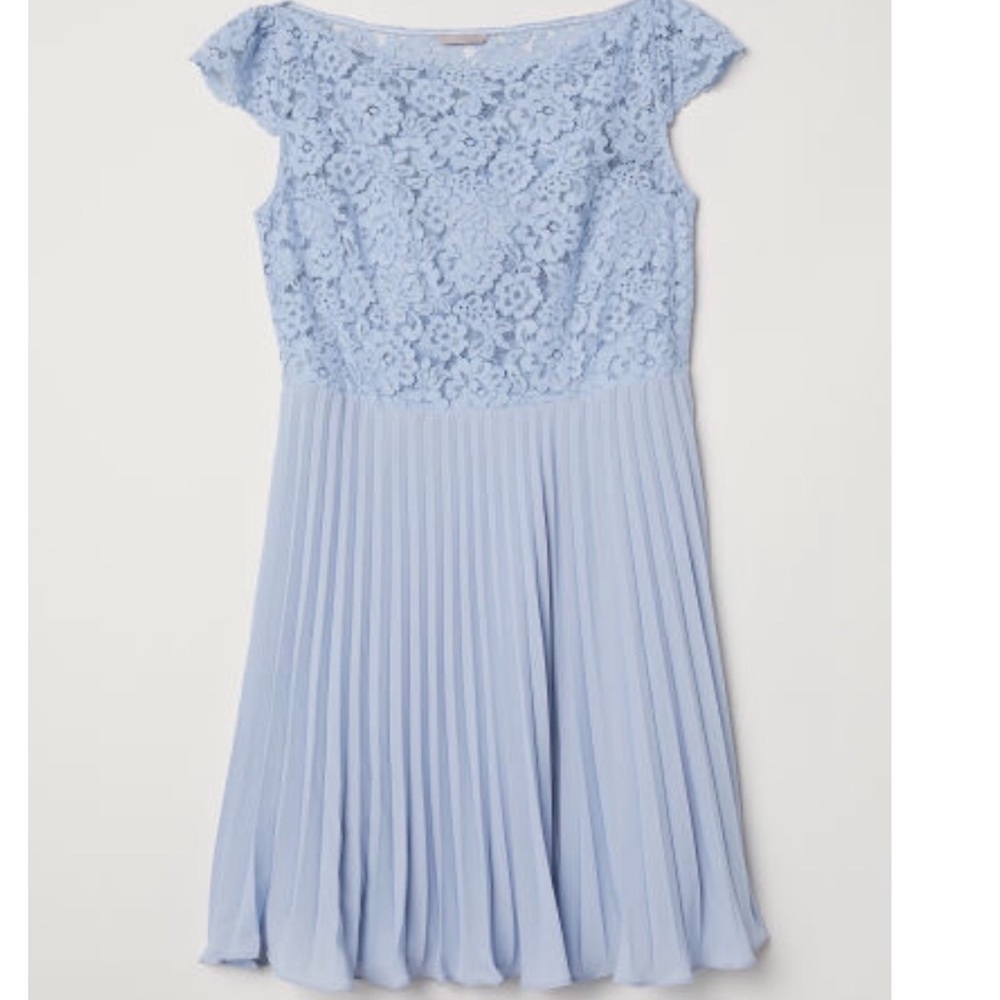 Plus size Beautiful dress lace pleated dress